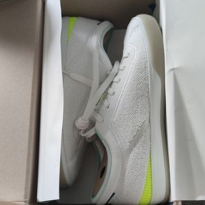 Rothys size 8 white terry sneaker